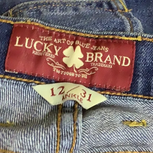 🍀Lucky brand women’s jeans🍀💙 - Picture 3 of 8